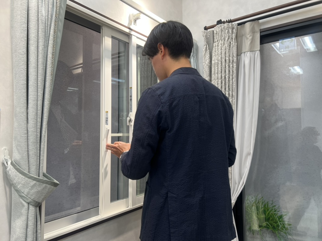 窓サンプルの確認