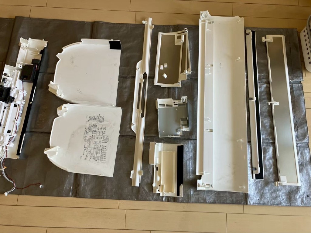 【マンション】エアコン分解洗浄・日立 白くまくん（PREMIUM CLEAN）の内部汚れを徹底除去の施工後写真10