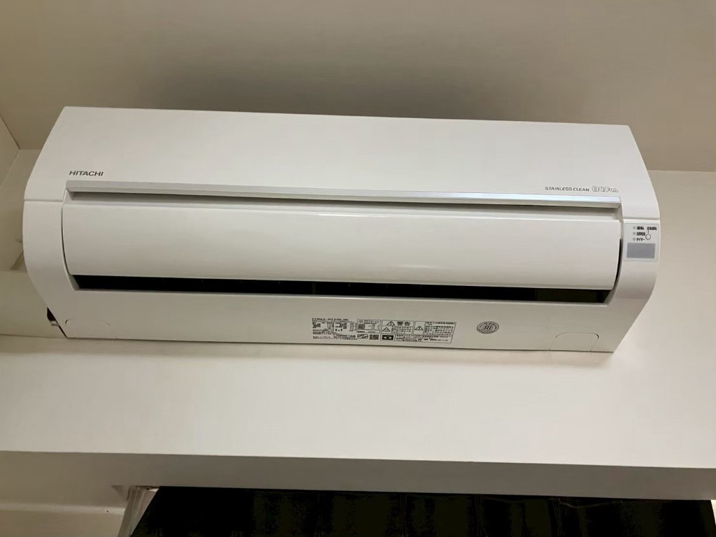 【マンション】エアコン分解洗浄・日立 白くまくん(STAINLESS CLEAN)の内部汚れを徹底除去の施工後写真2
