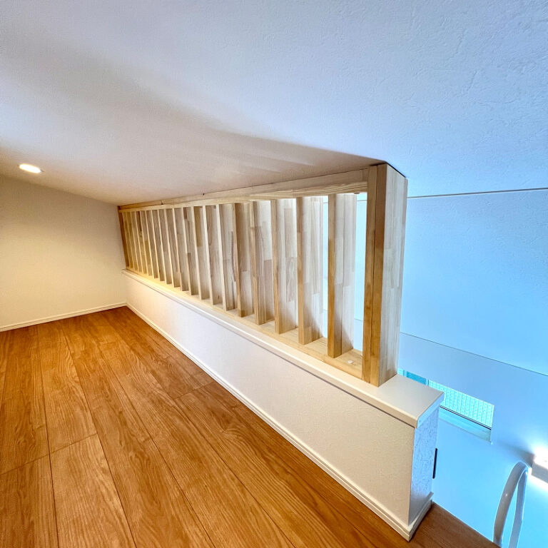 【大田区蒲田】ロフト転落防止柵設置後（施工実績260329のサムネイル）